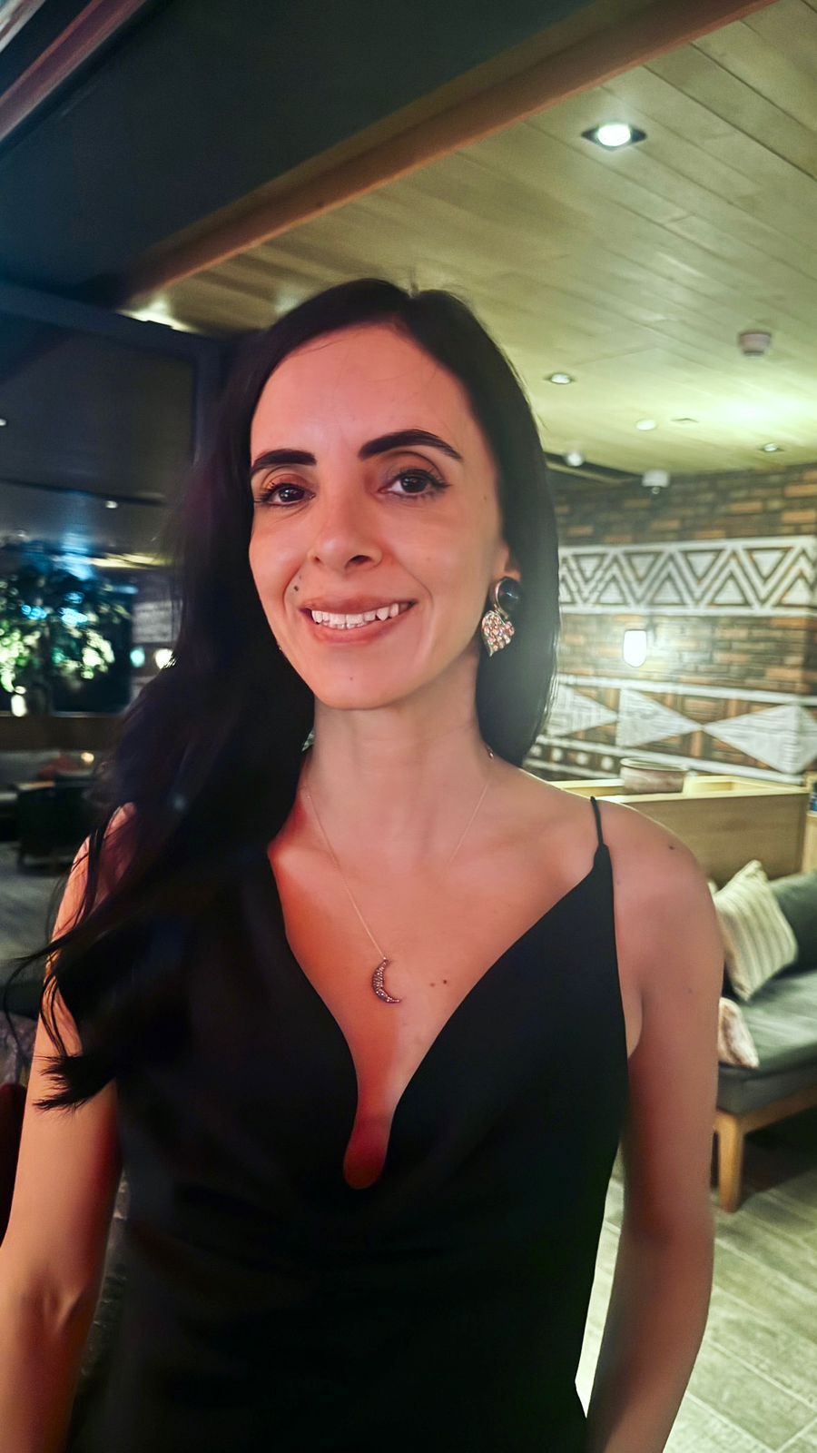 Dania Khan